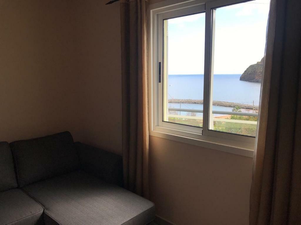 House On The Beach Machico  Exterior photo